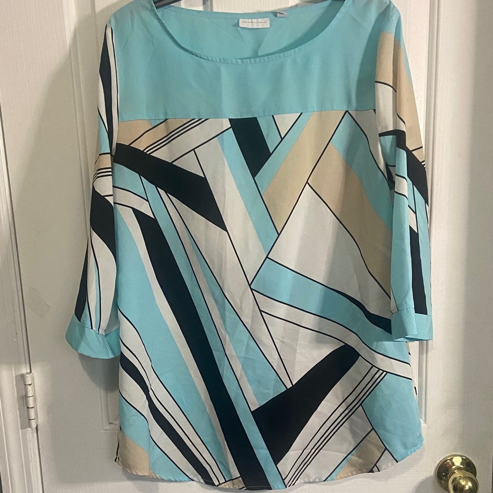 New York & Company Blue Geometric Blouse